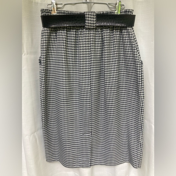 Vintage 1980's Mitchell Mitchell Pencil Skirt W/Belt, Size 10 - Picture 7 of 10